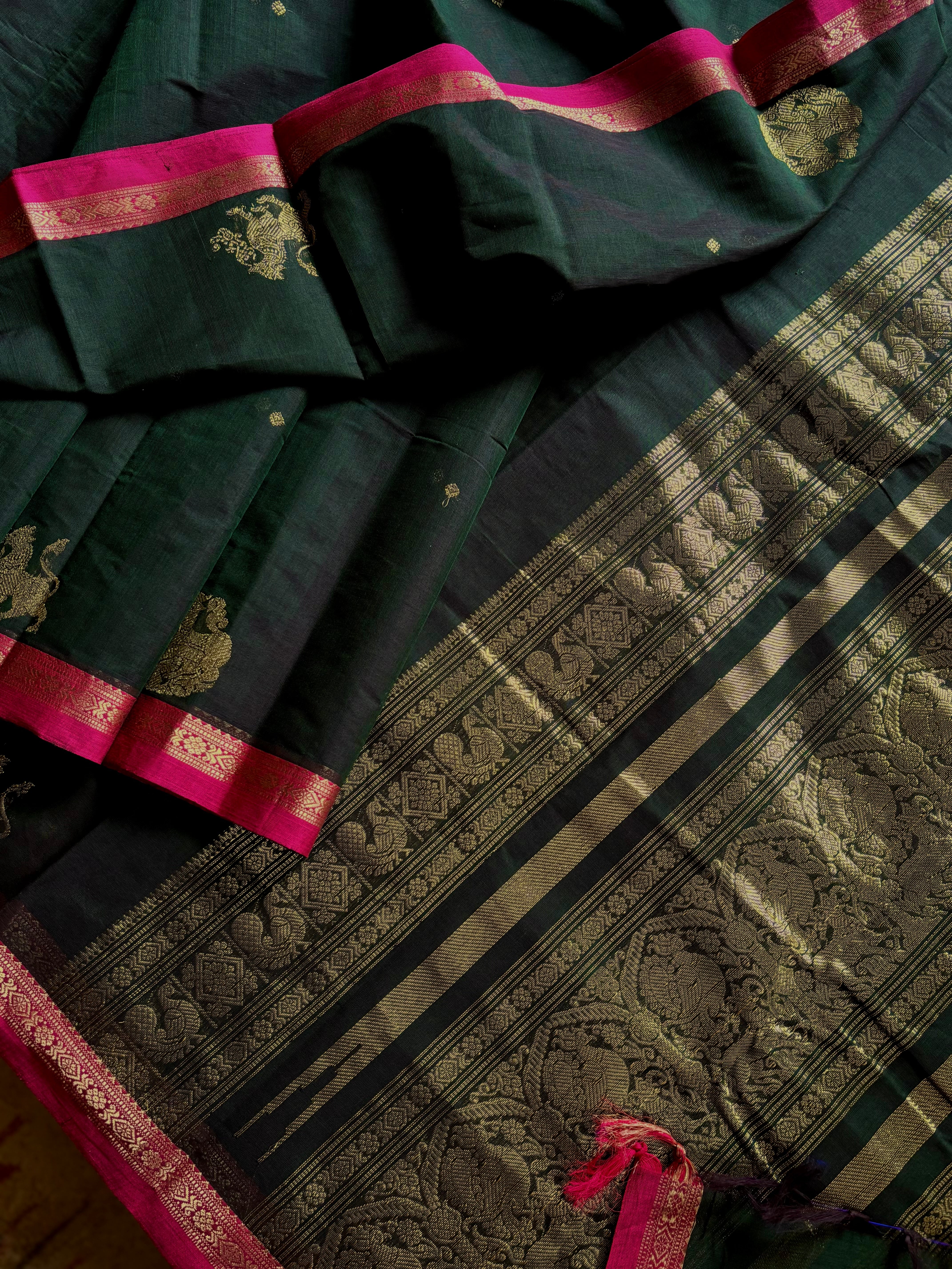 Handwoven Dual Toned Green Kanchi Cotton Saree