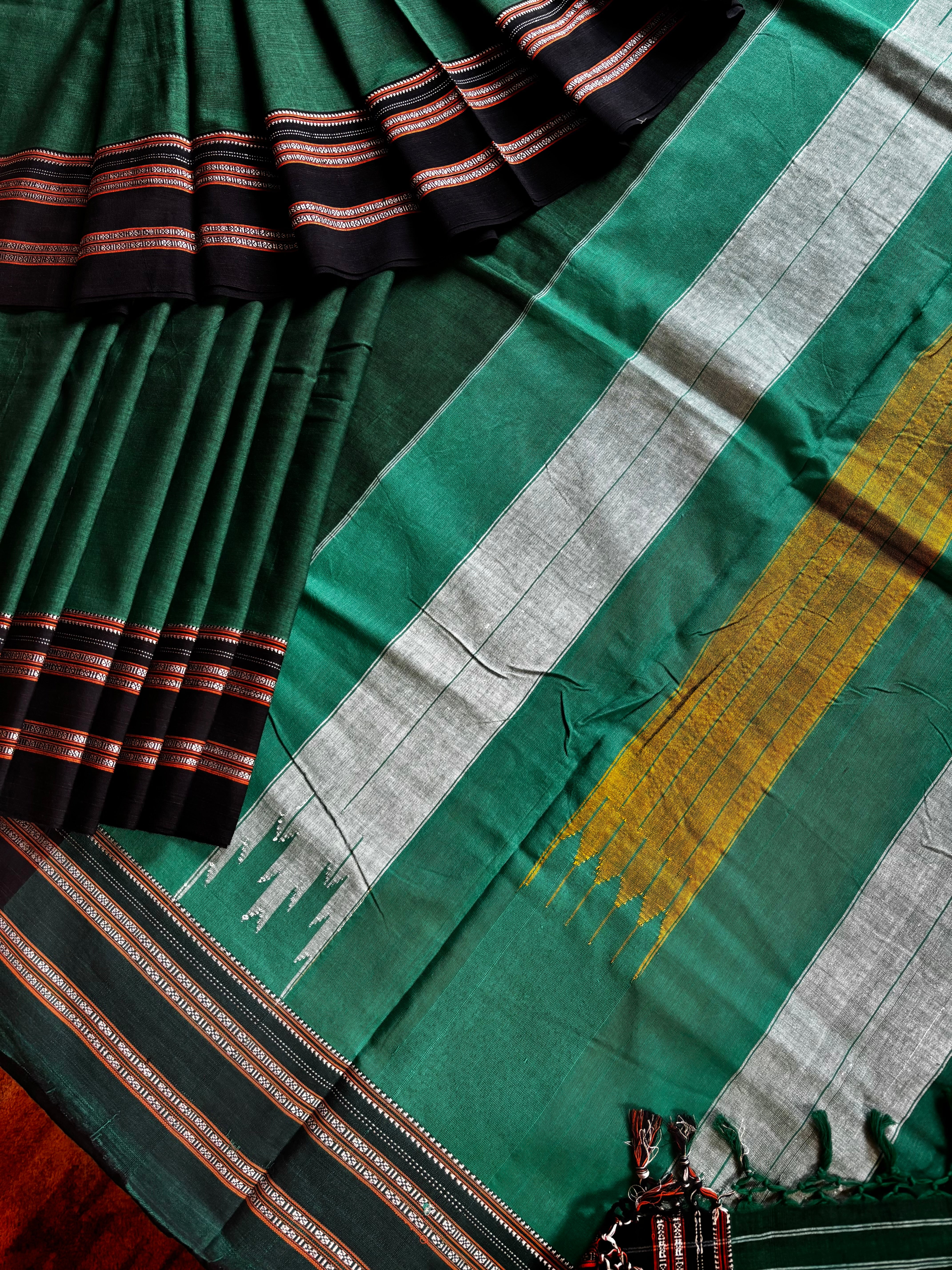 Handwoven Emerald Green Cotton Saree