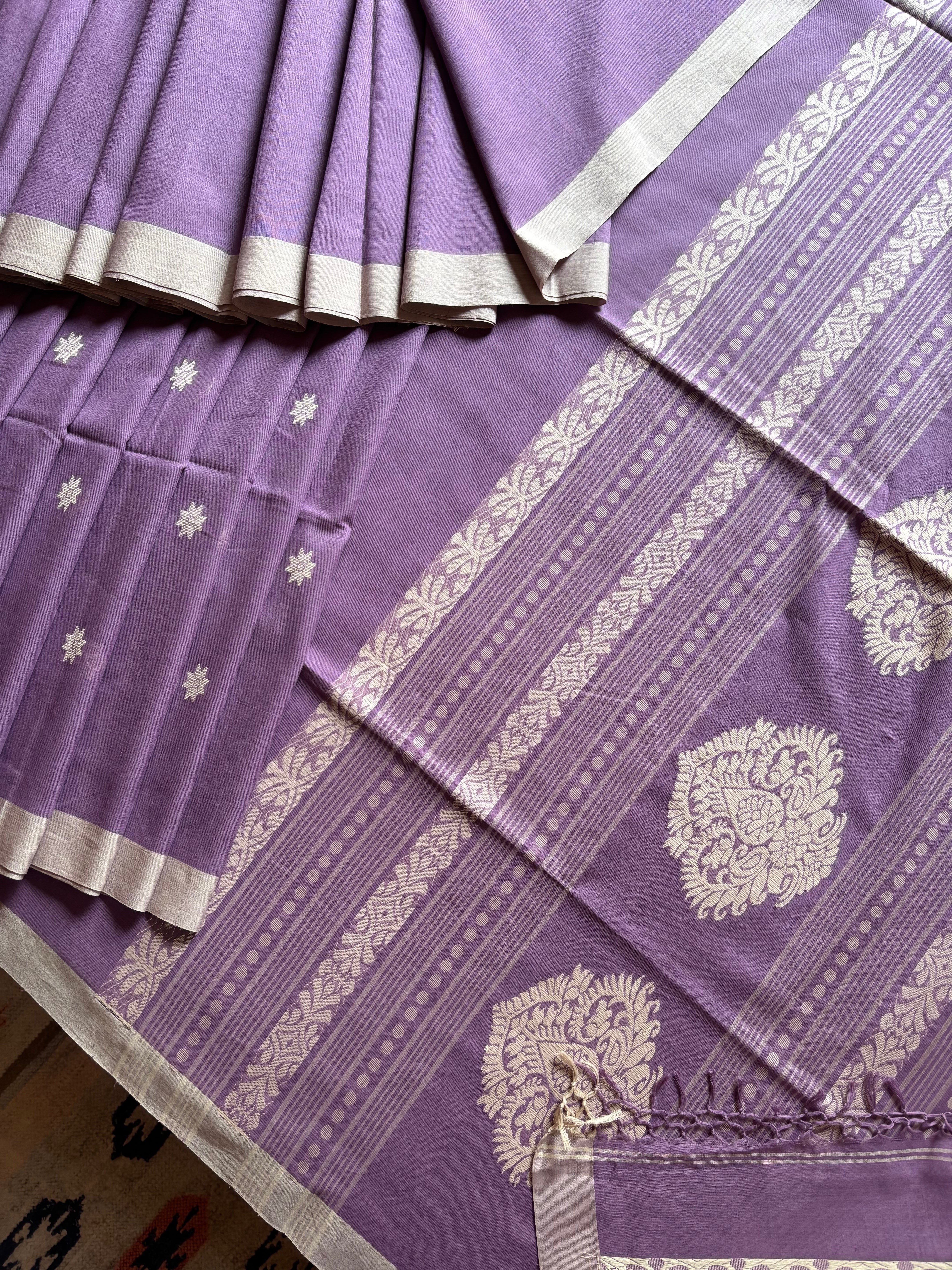 Handwoven Lavender Colour Cotton Jamdani Saree
