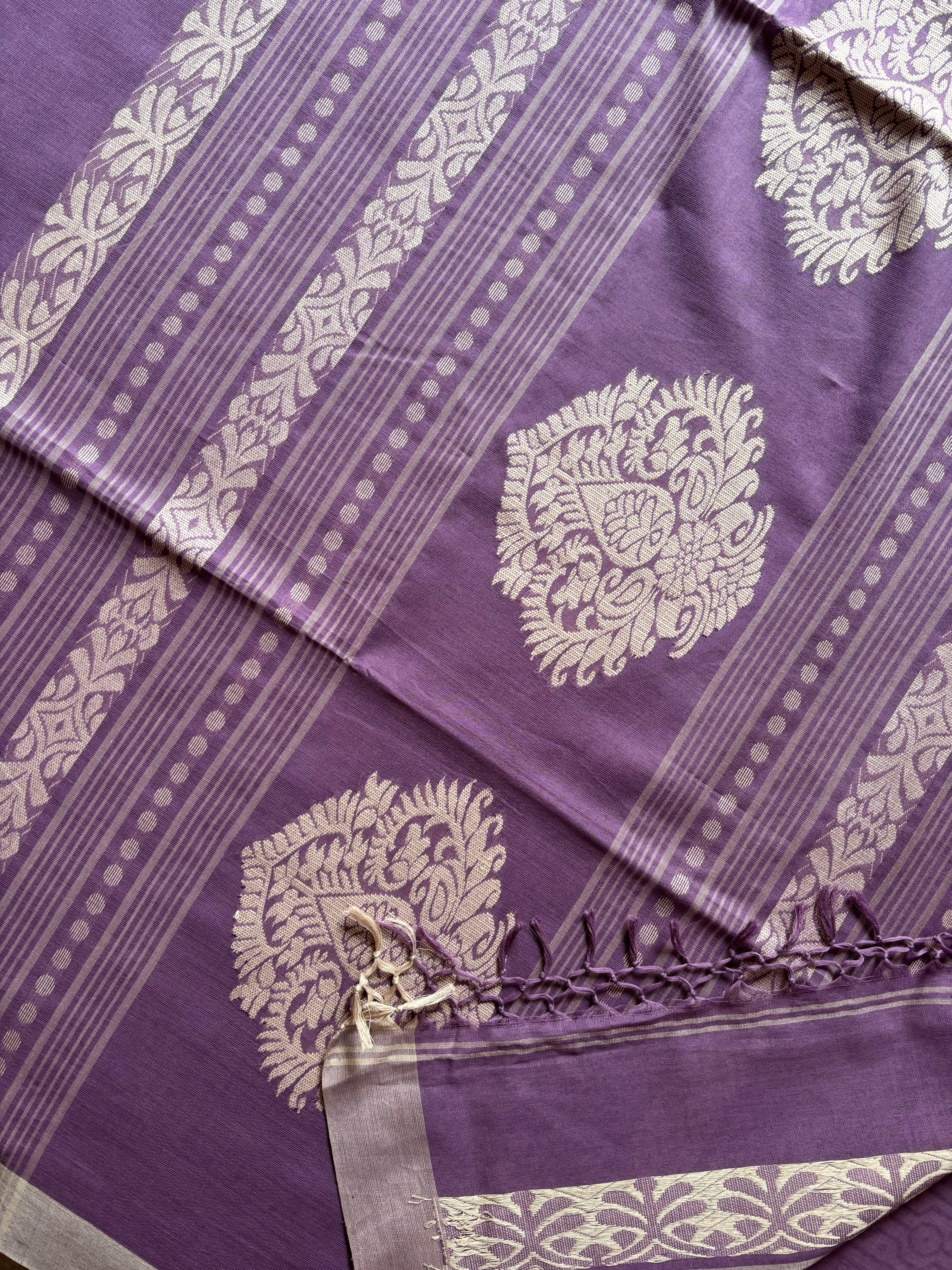 Handwoven Lavender Colour Cotton Jamdani Saree