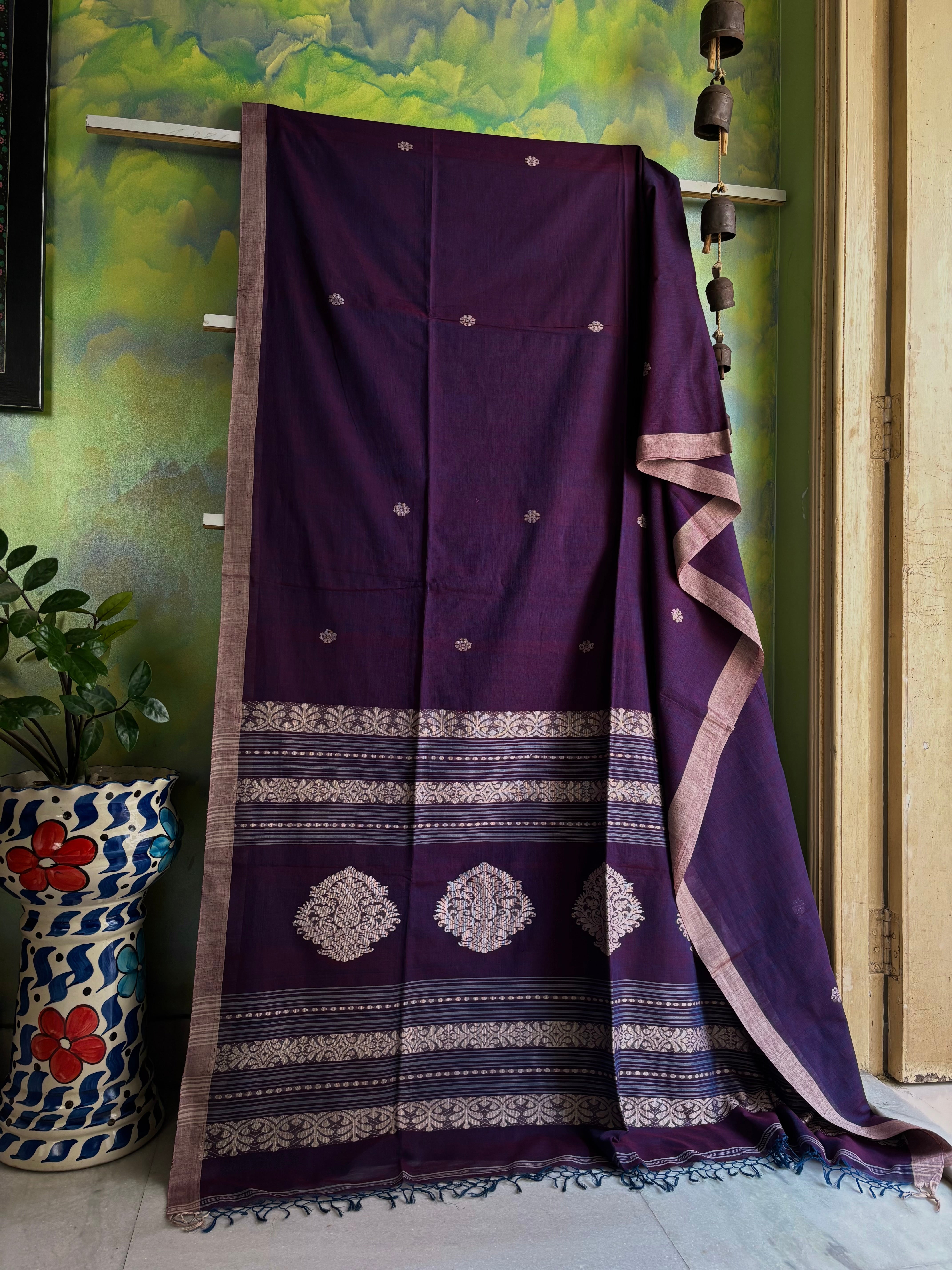 Handwoven Dark Purple Navy Dual Toned Cotton Jamdani Saree