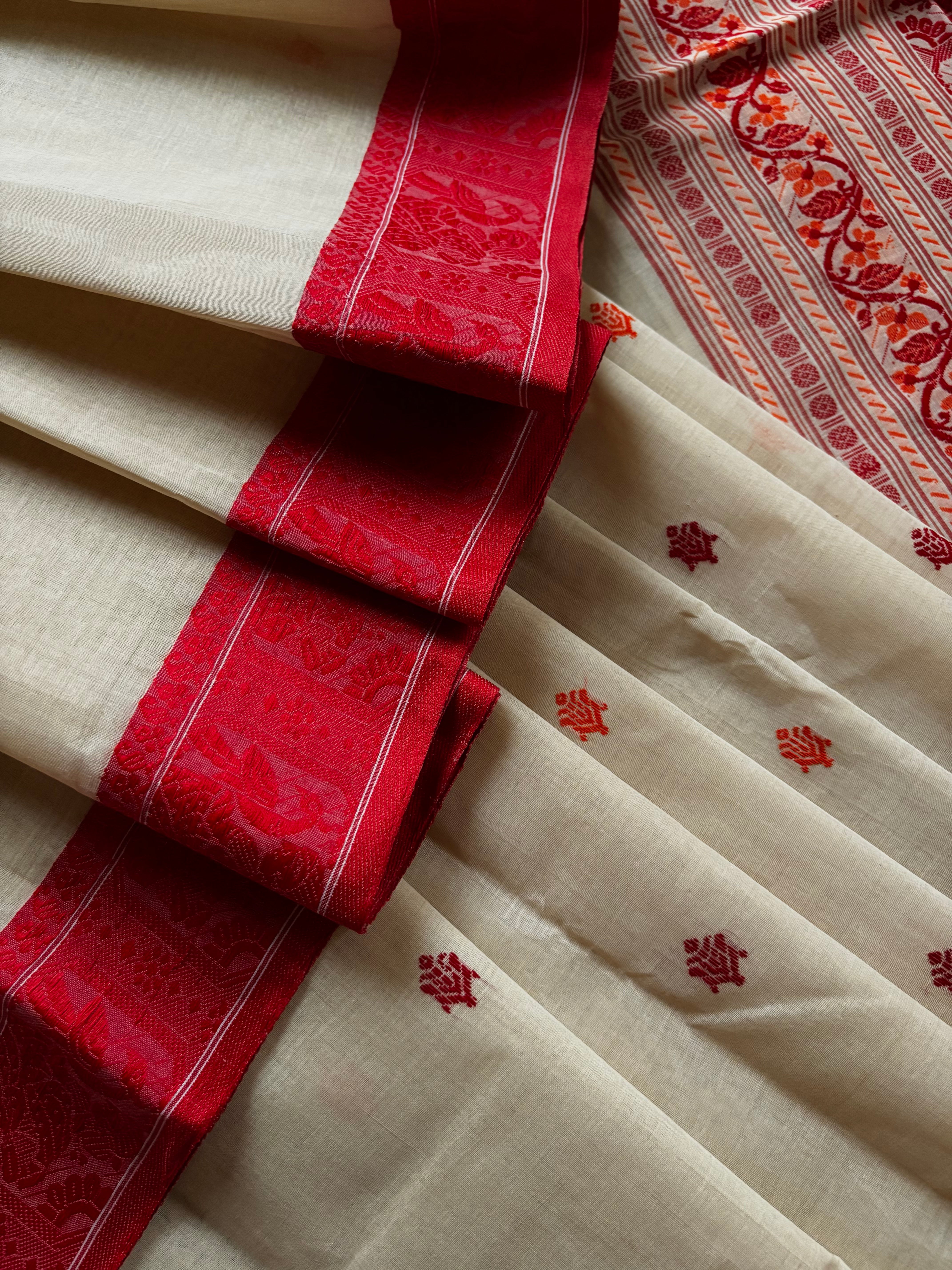 Handwoven Light Beige Colour Cotton Baluchari Saree