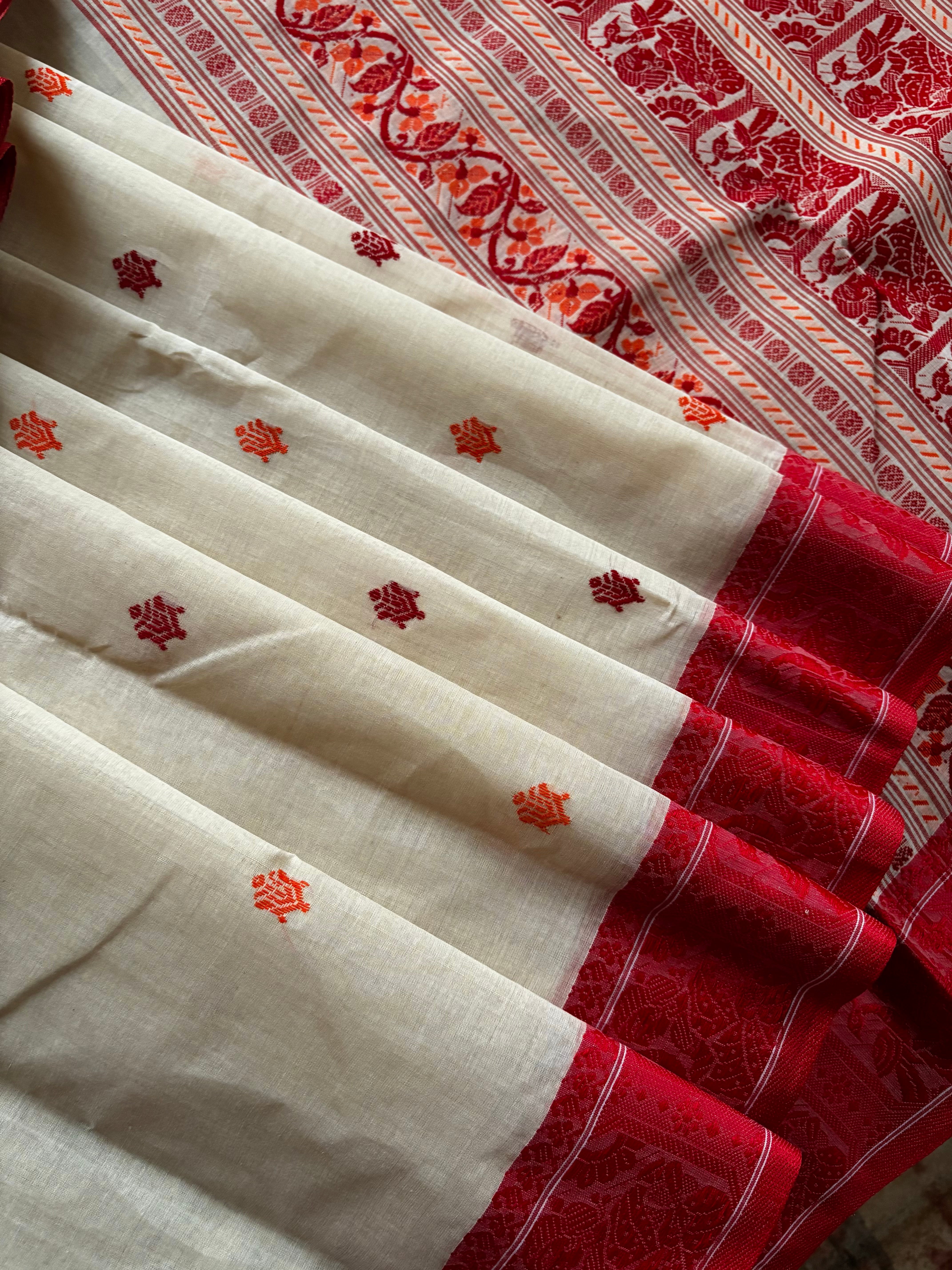 Handwoven Light Beige Colour Cotton Baluchari Saree