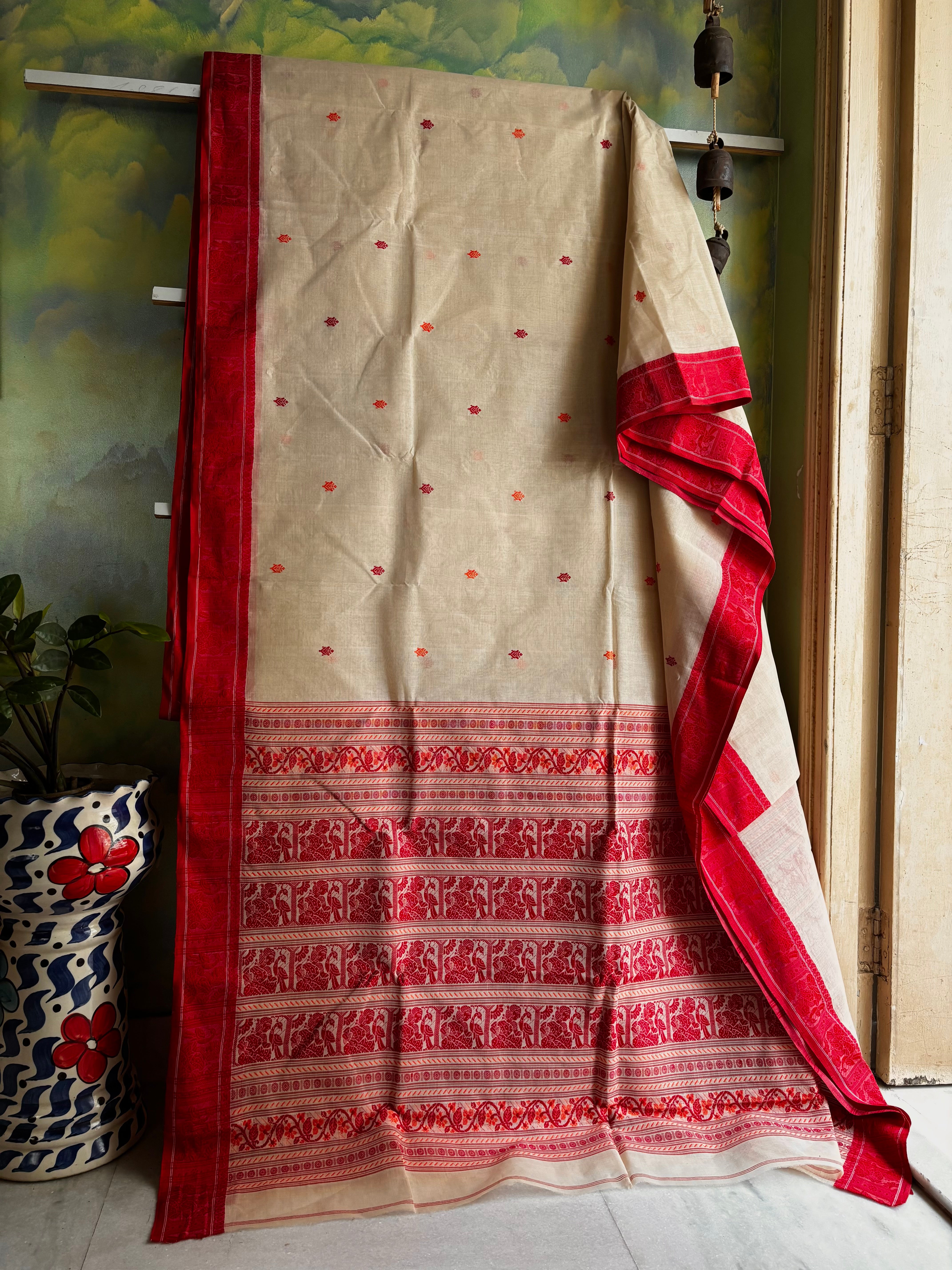 Handwoven Light Beige Colour Cotton Baluchari Saree