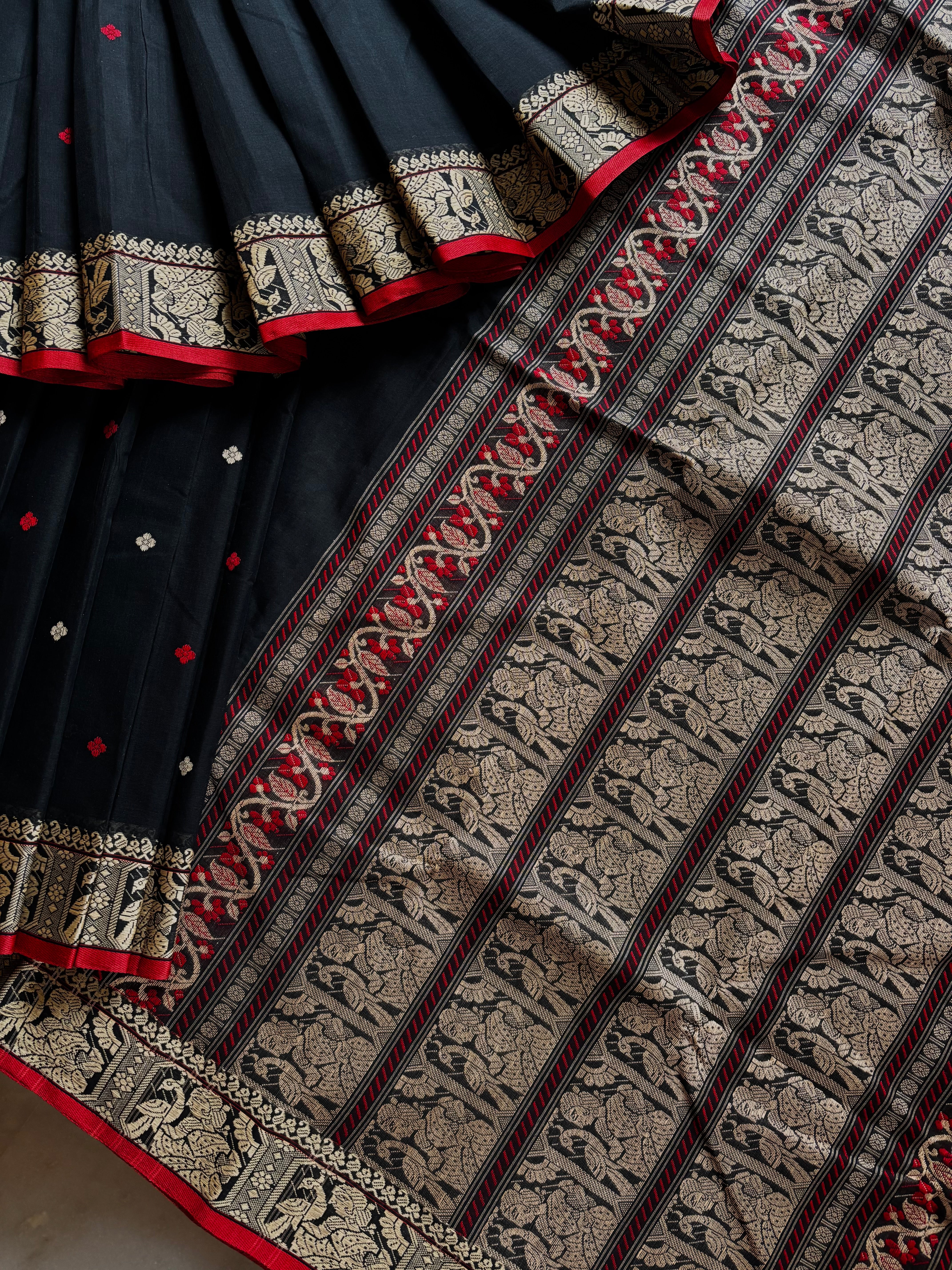 Handwoven Black Colour Cotton Baluchari Saree
