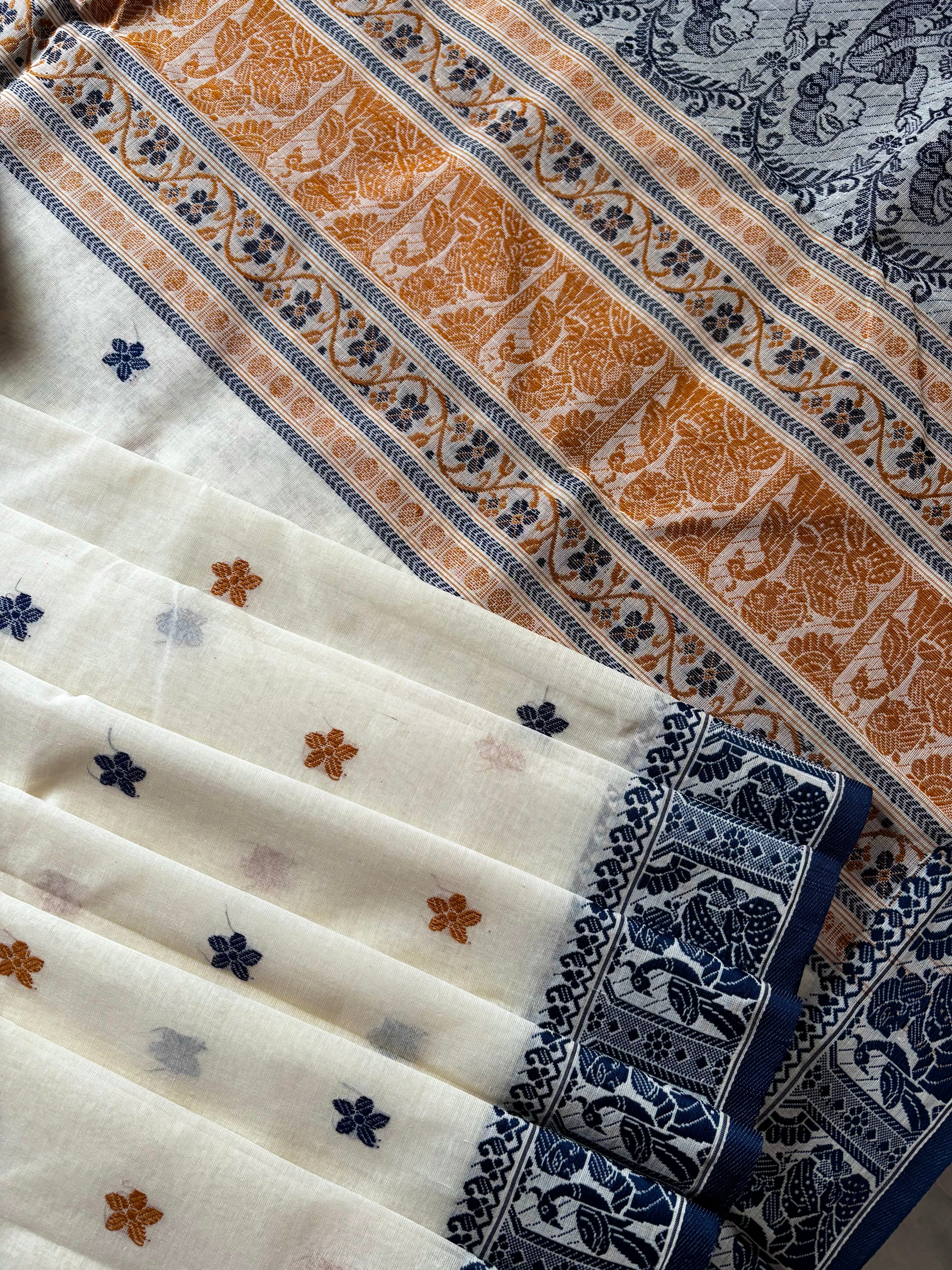 Handwoven Offwhite Colour Cotton Baluchari Saree