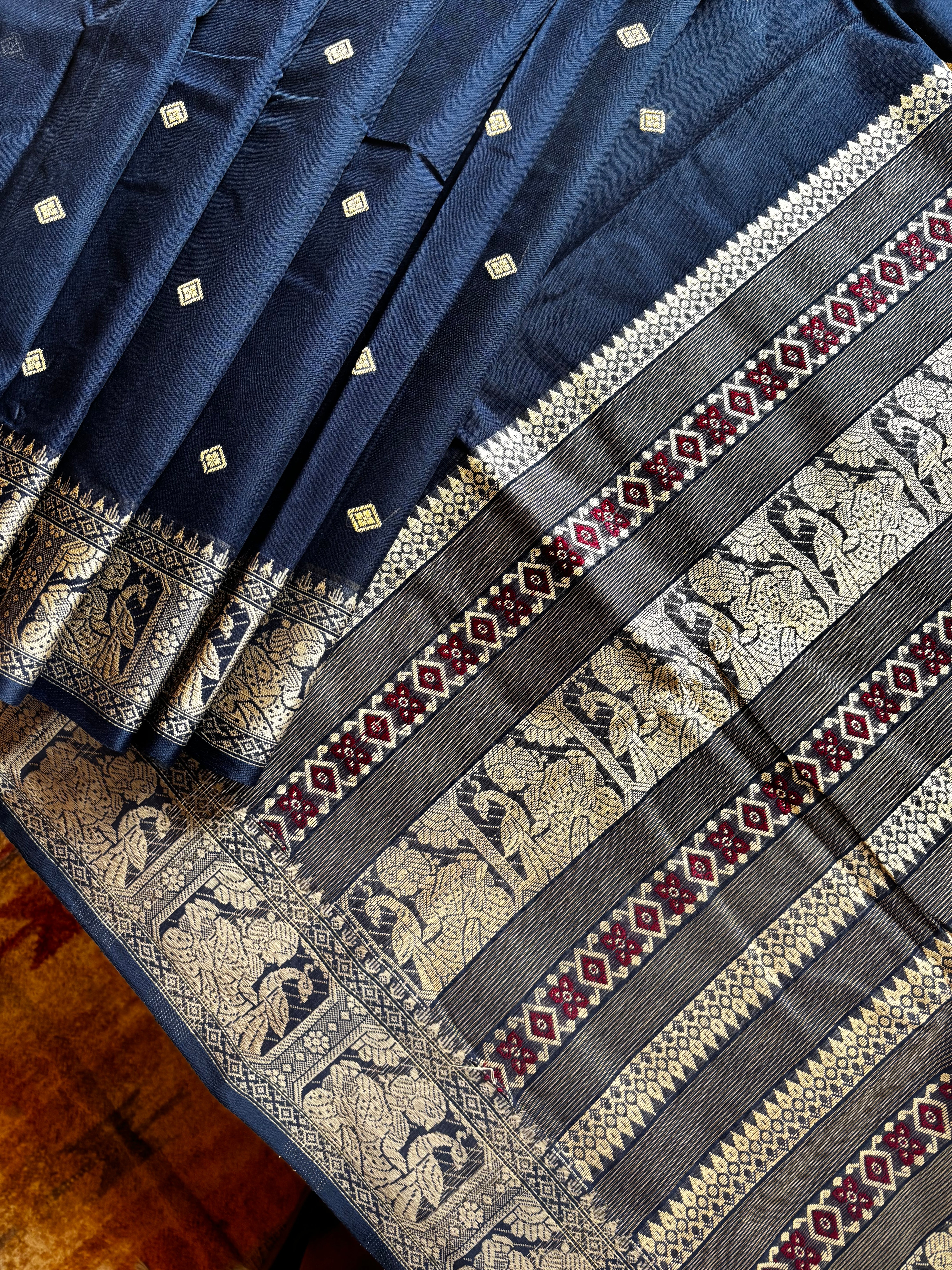 Handwoven Navy Beige Cotton Baluchari Saree