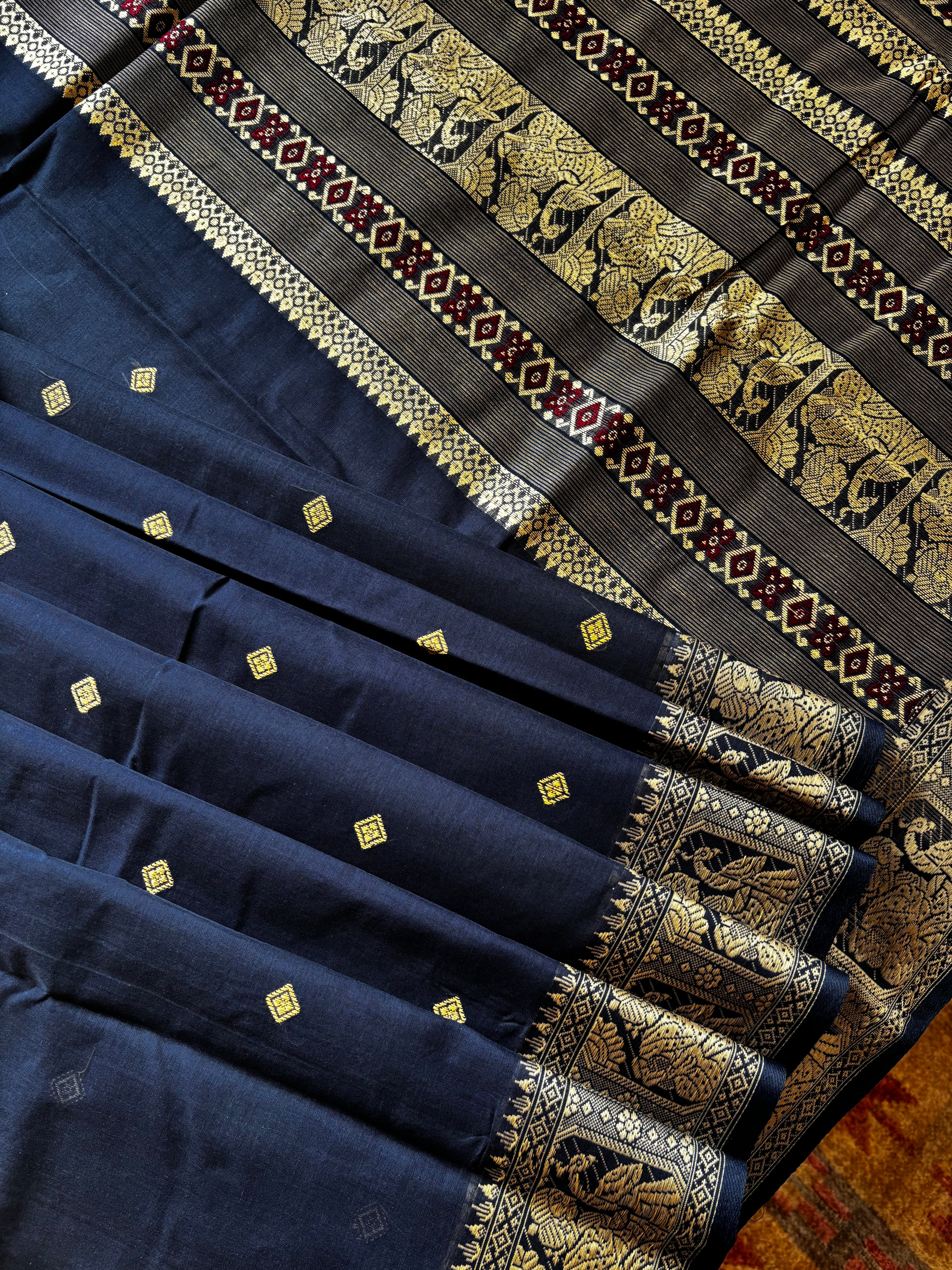 Handwoven Navy Beige Cotton Baluchari Saree