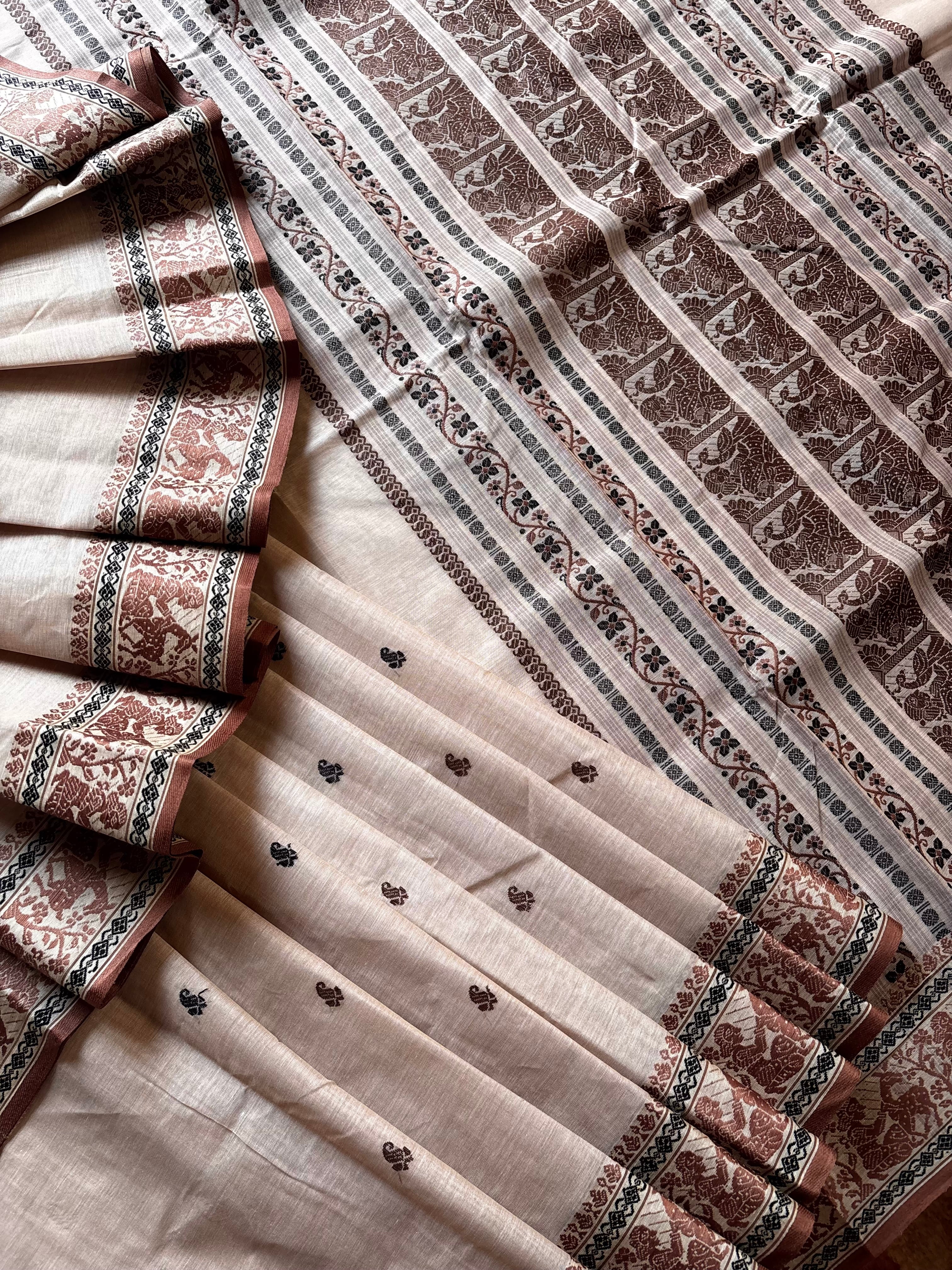 Handwoven Light Beige Cotton Baluchari Saree