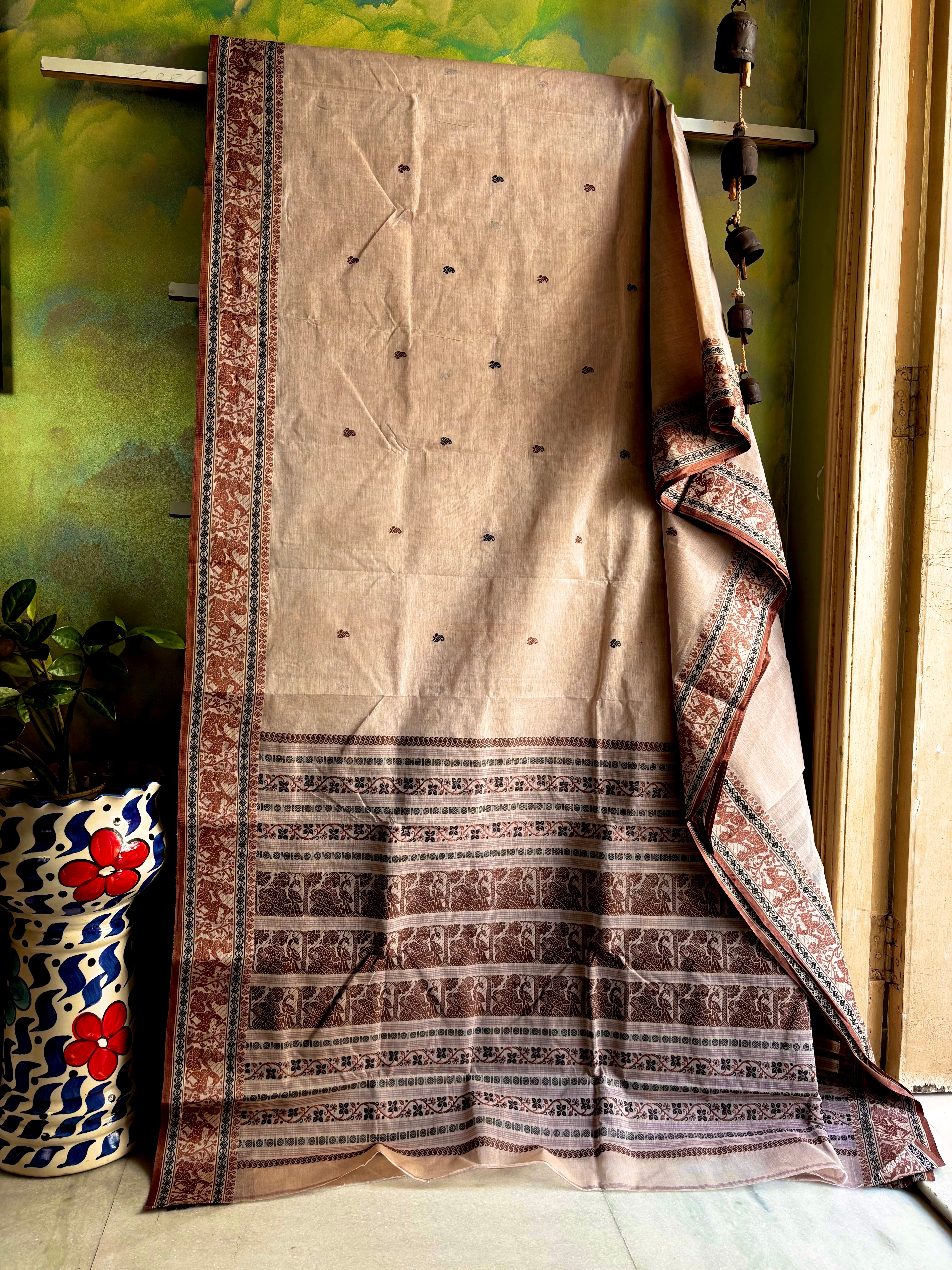 Handwoven Light Beige Cotton Baluchari Saree