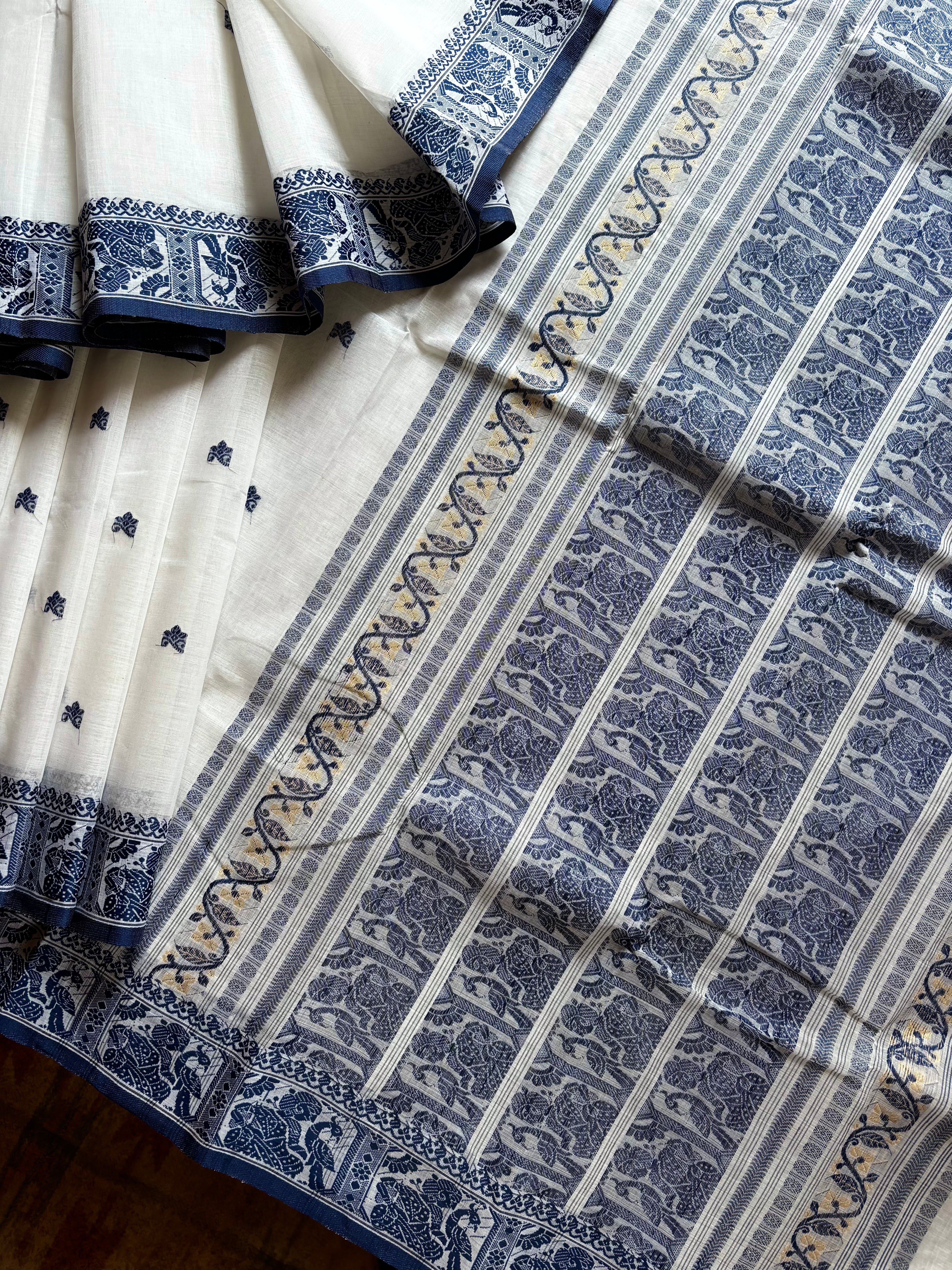 Handwoven White Colour Cotton Baluchari Saree