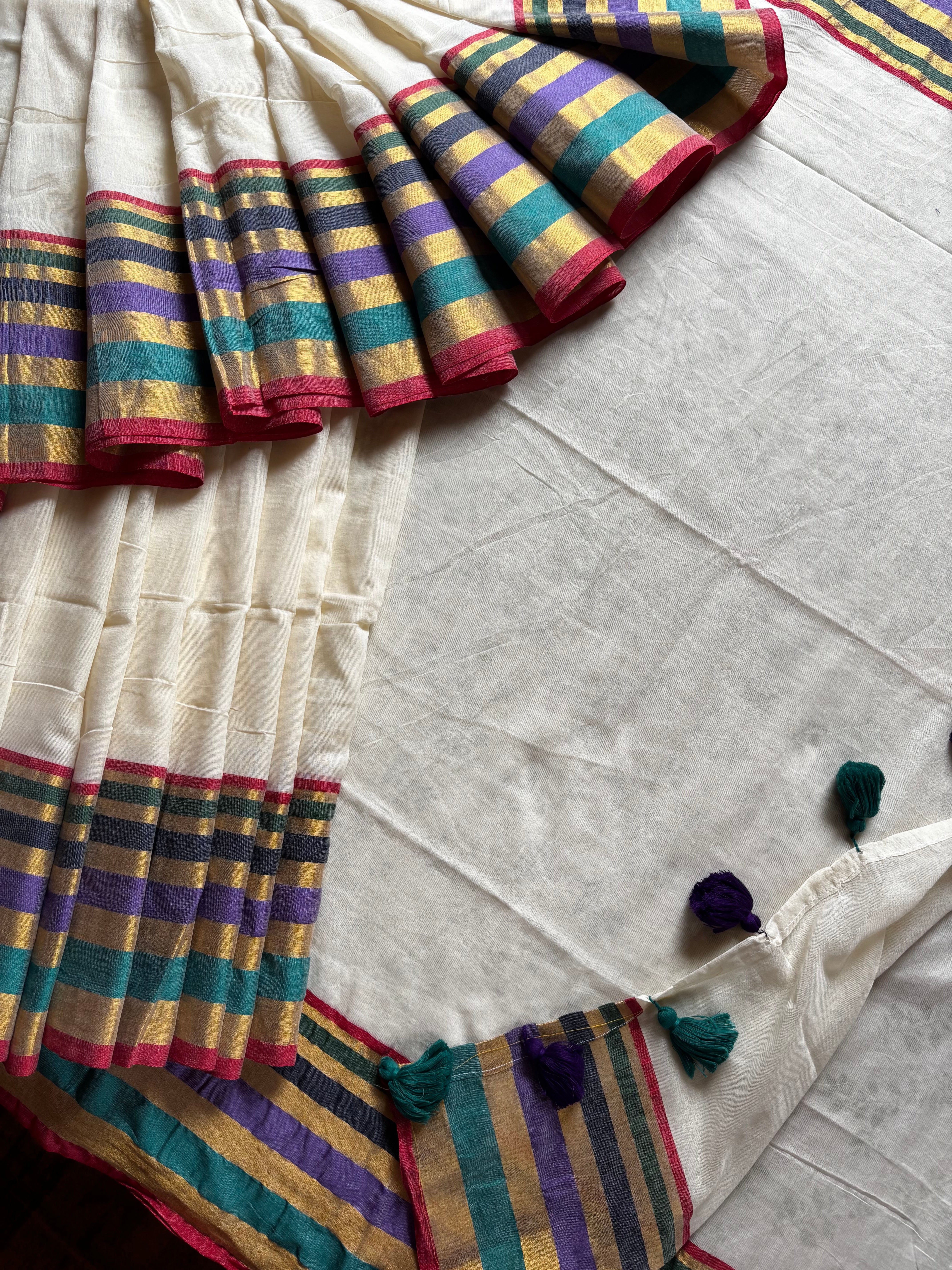 Cream Colour Body Multi Colour Border Mul Cotton Saree
