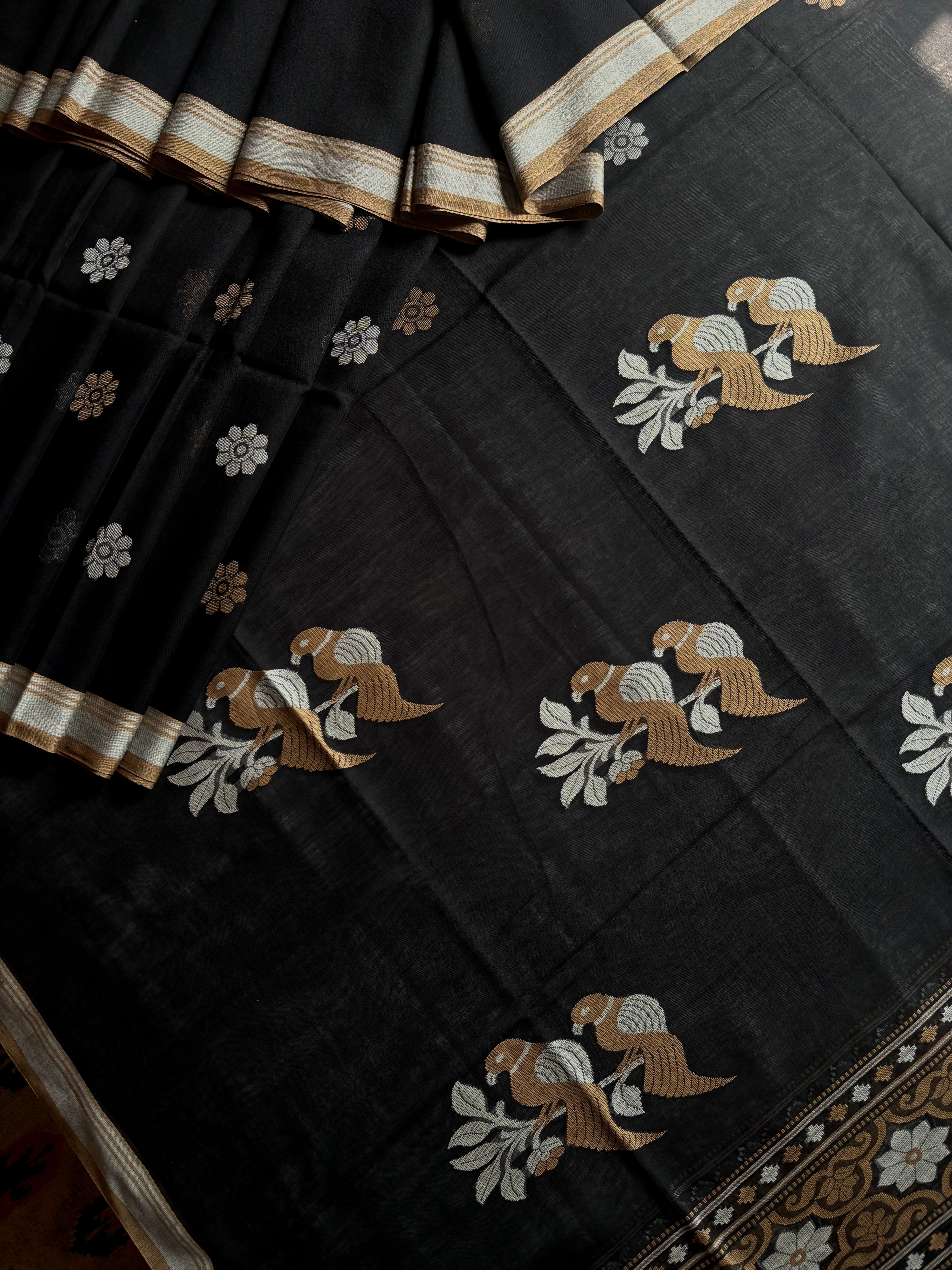Handwoven Black Colour Cotton Jamdani Saree