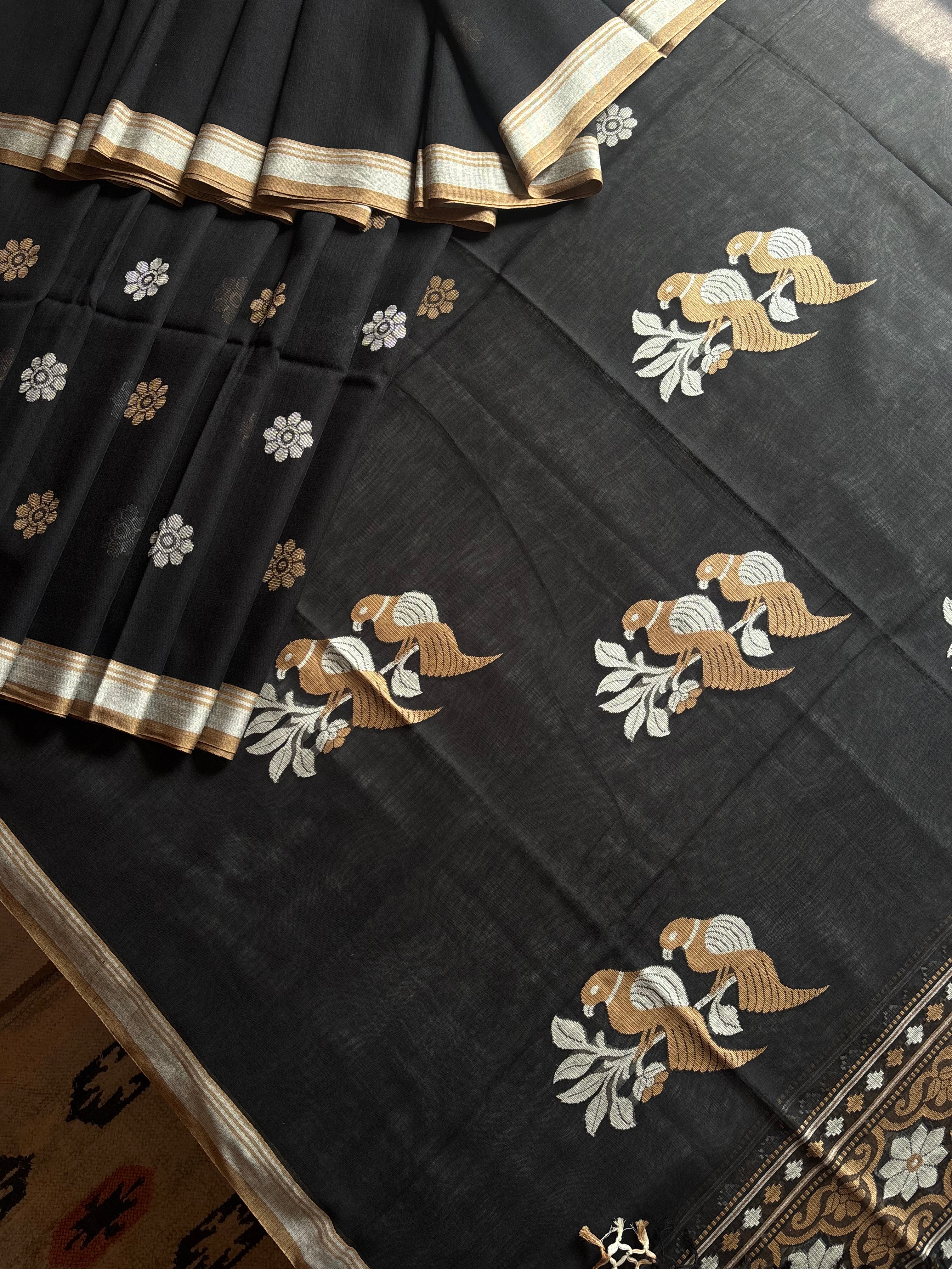 Handwoven Black Colour Cotton Jamdani Saree