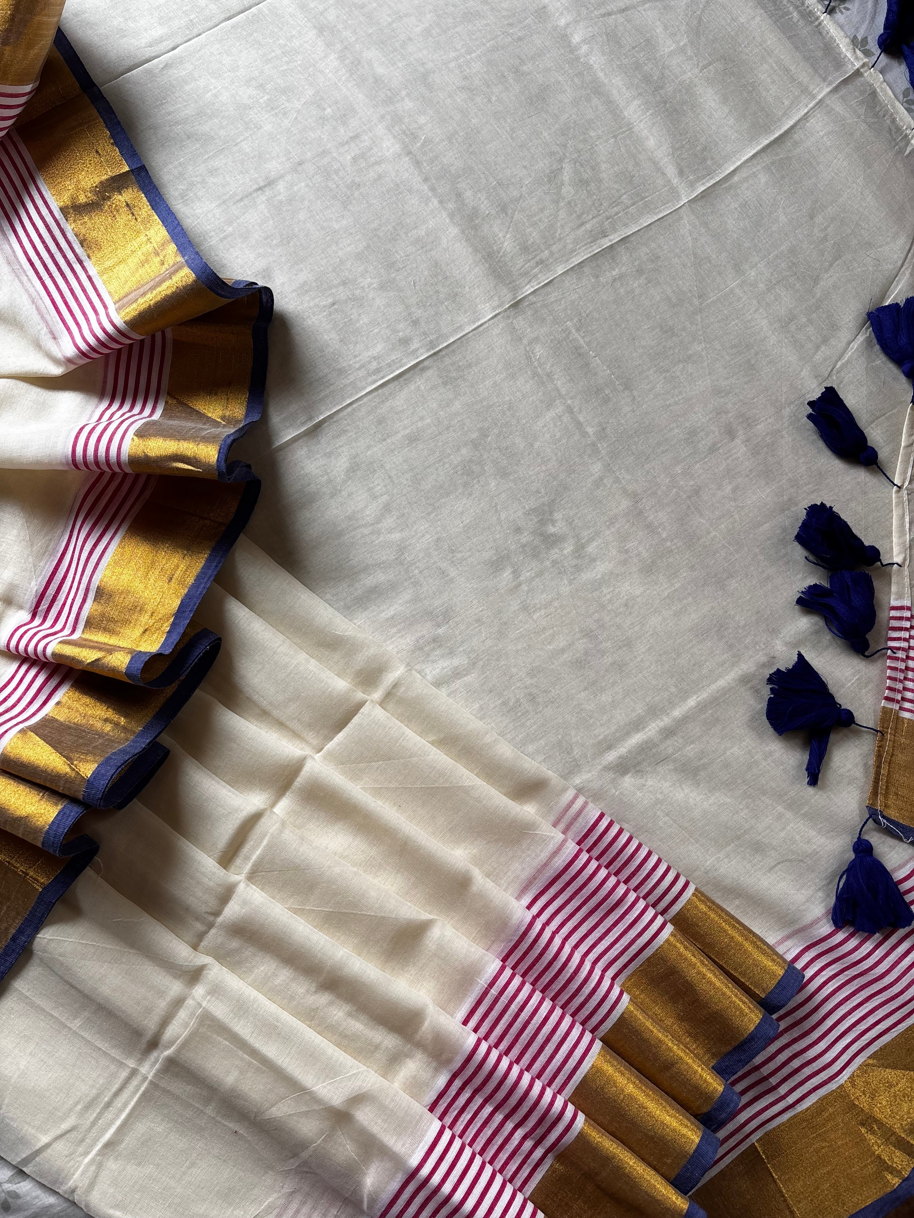 Cream Colour Blue Pink Zari Border Mul Cotton Saree