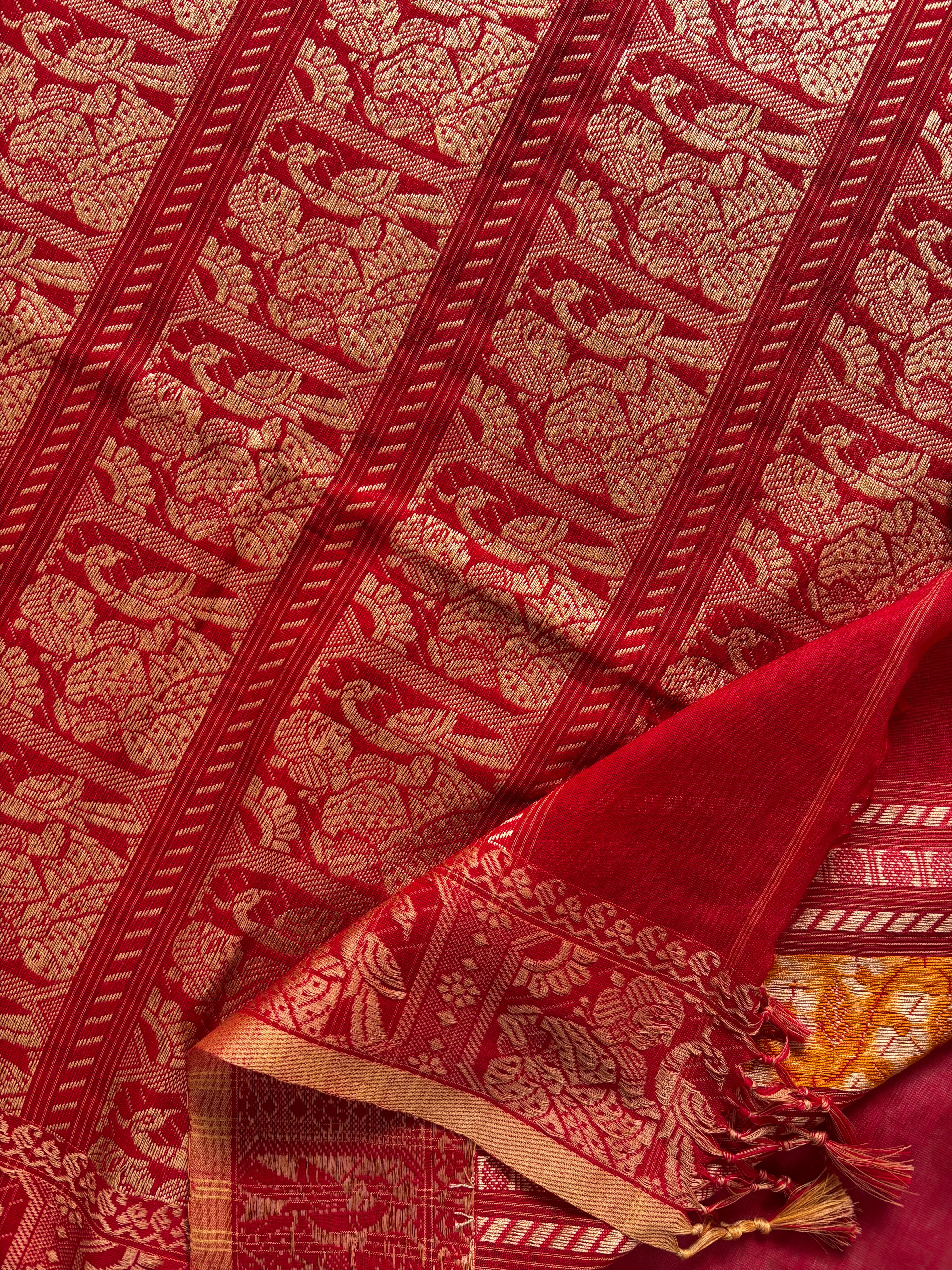 Handwoven Red Colour Cotton Baluchari Saree