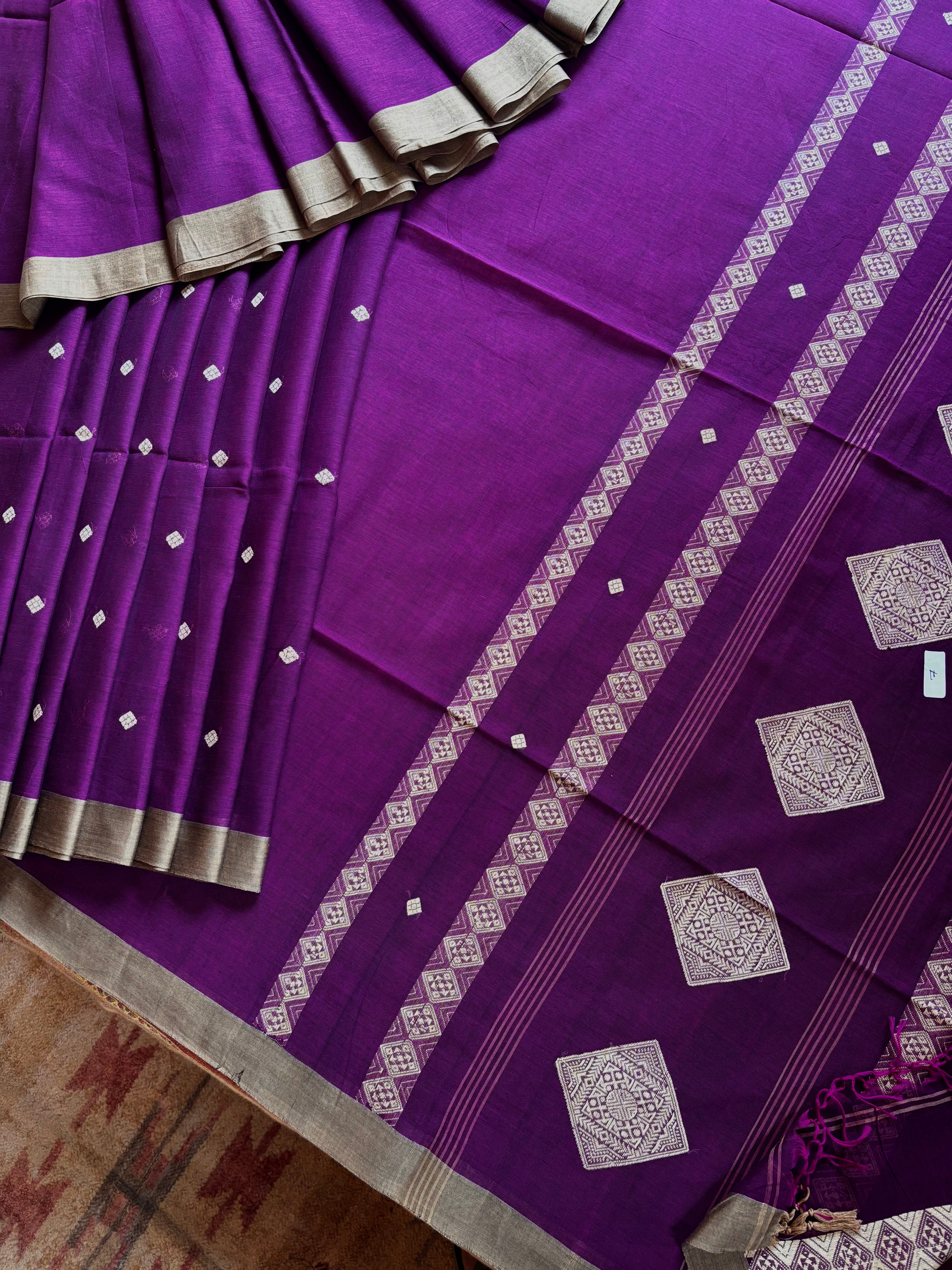 Handwoven Brinjal Colour Phulia Cotton Saree