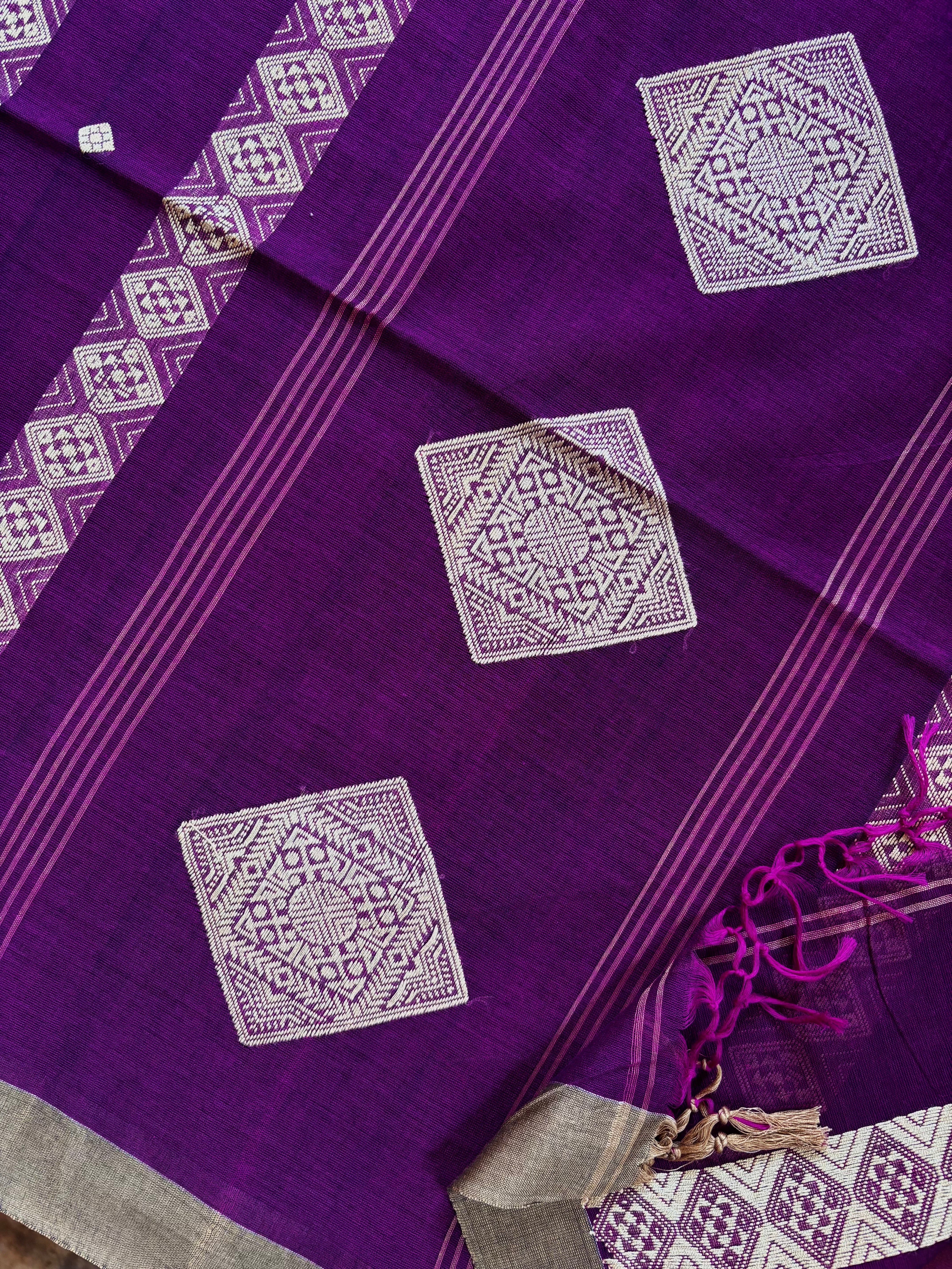 Handwoven Brinjal Colour Phulia Cotton Saree