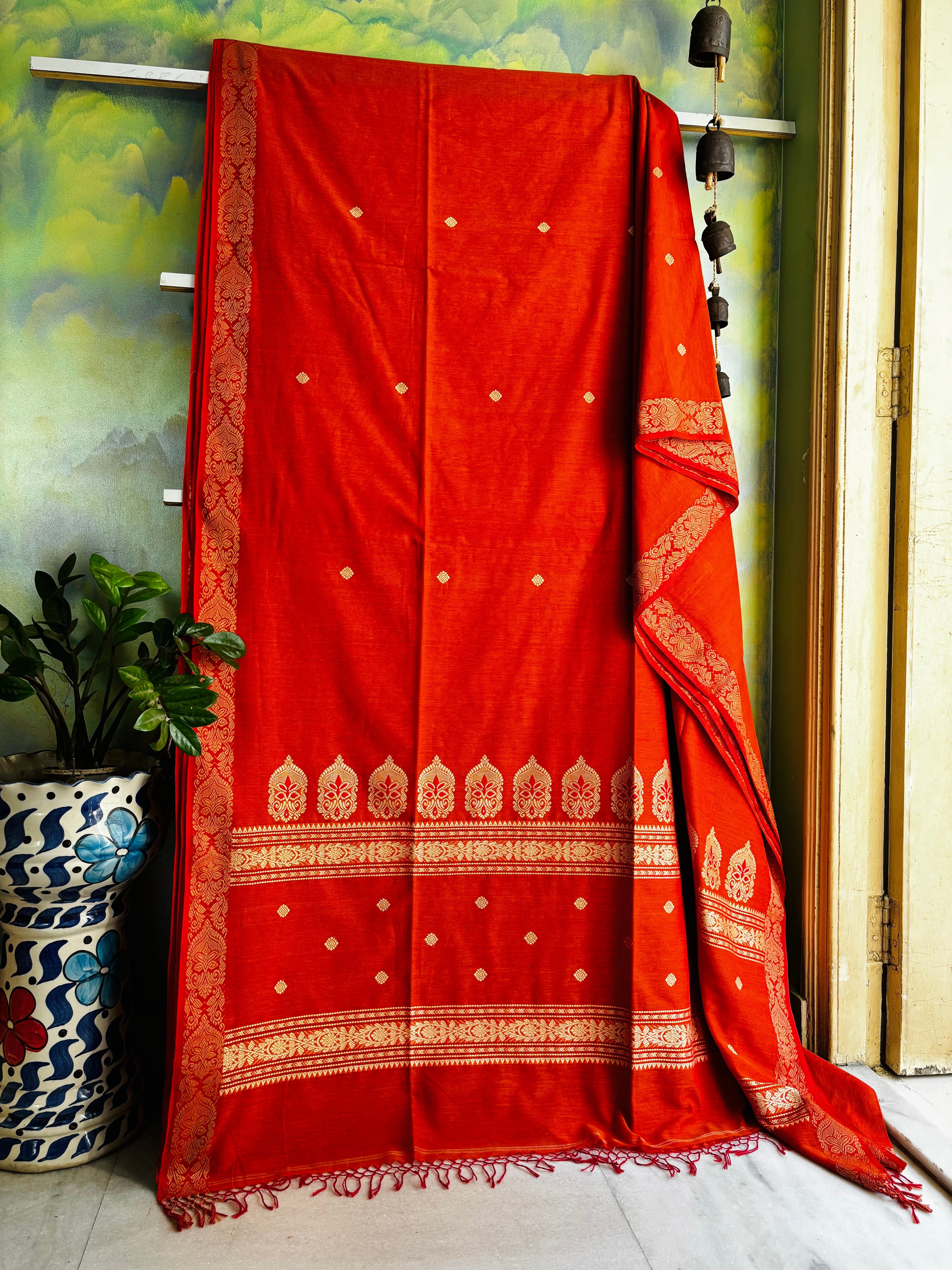 Handwoven Orange Colour Phulia Cotton Saree