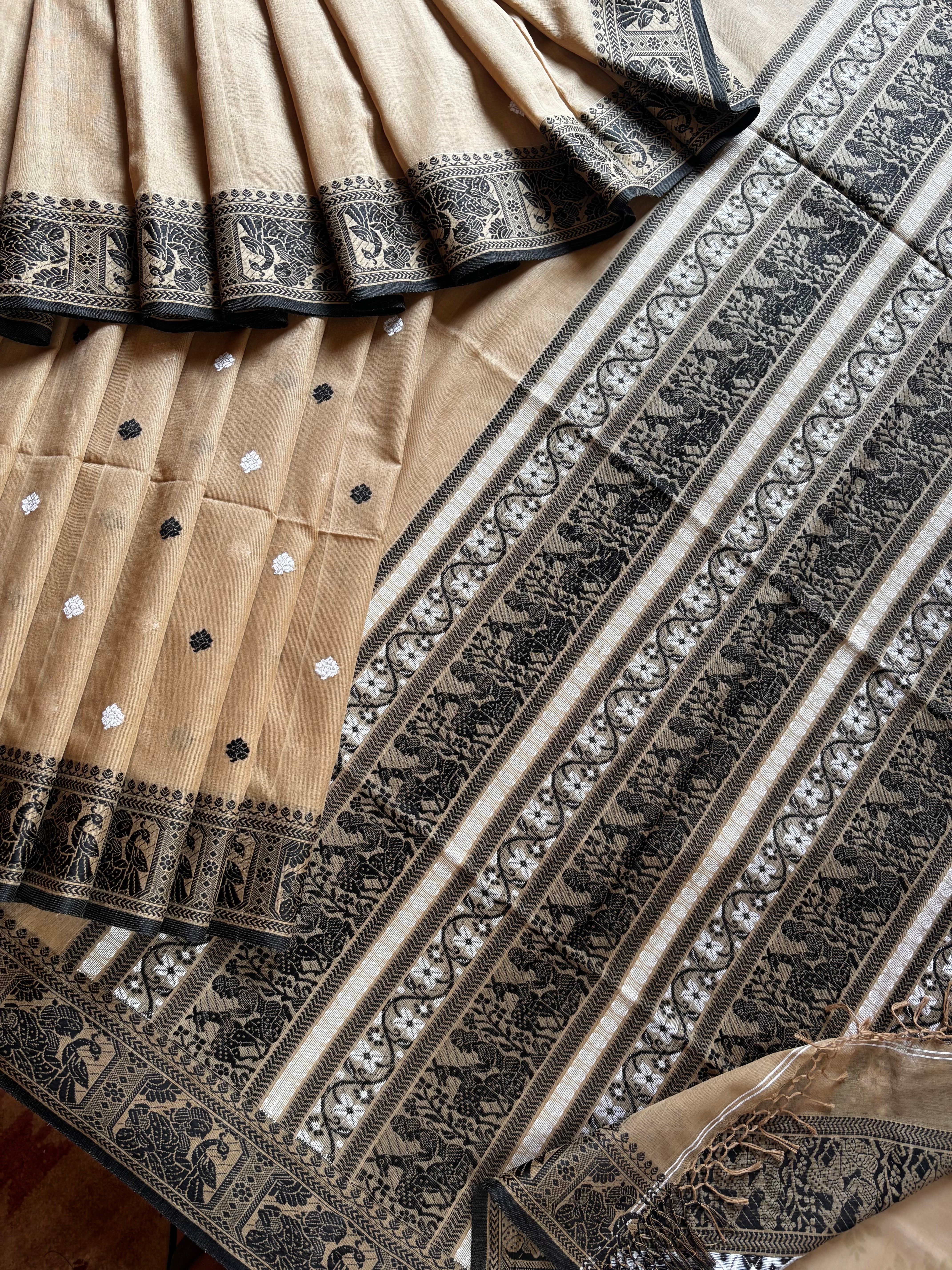 Handwoven Light Brown Colour Cotton Baluchari Saree
