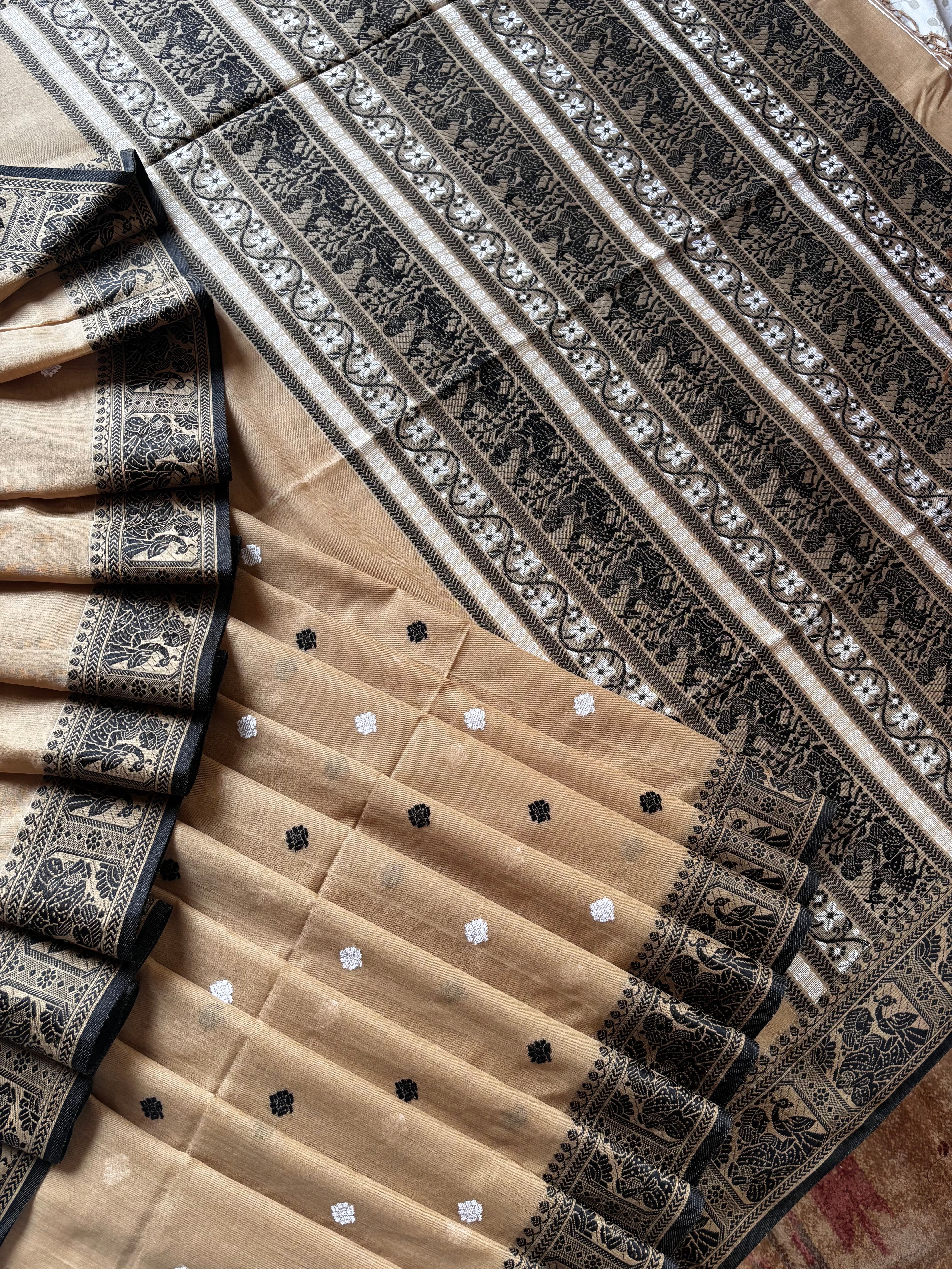 Handwoven Light Brown Colour Cotton Baluchari Saree