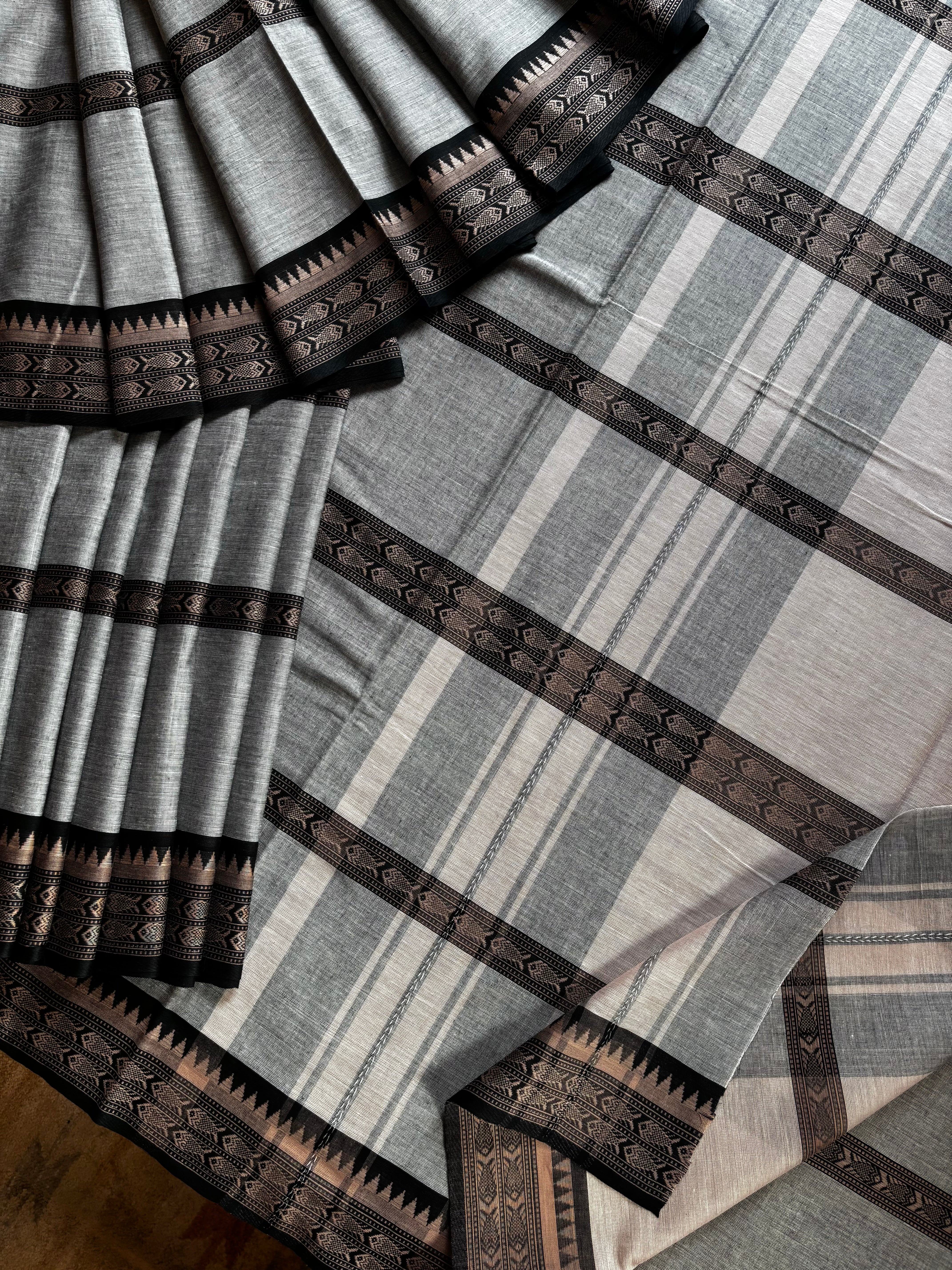 Handwoven Grey Black Pure Cotton Saree