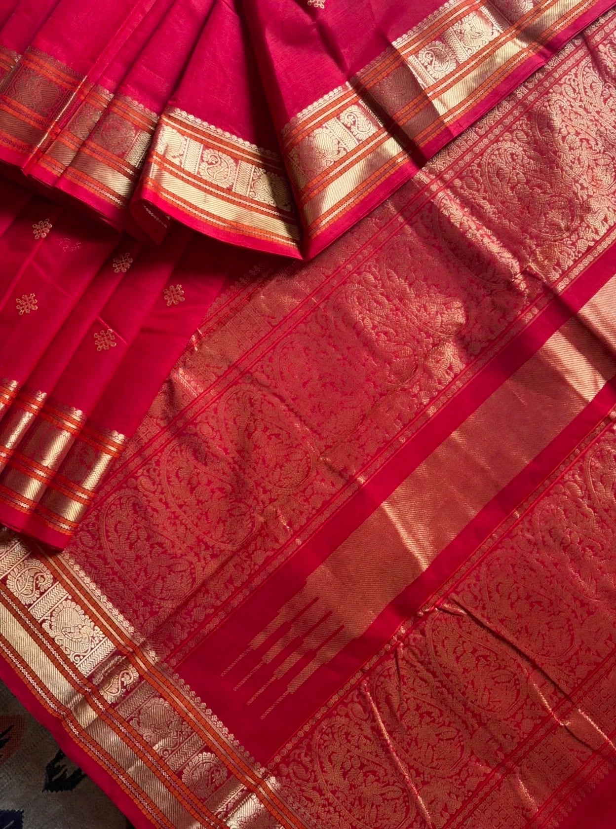 Handwoven Proper Red Colour Kanchipuram